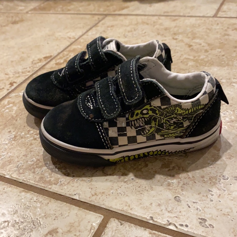 Size 7 Toddler Vans dinosaur skeleton